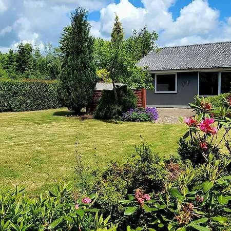 Βίλα Thuya Rica House *